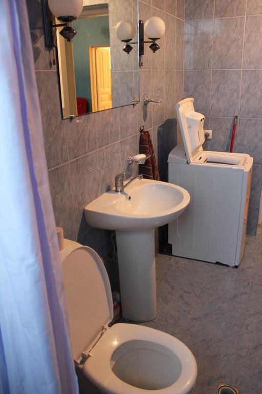 Hostel Bude Kutaisi Exterior photo